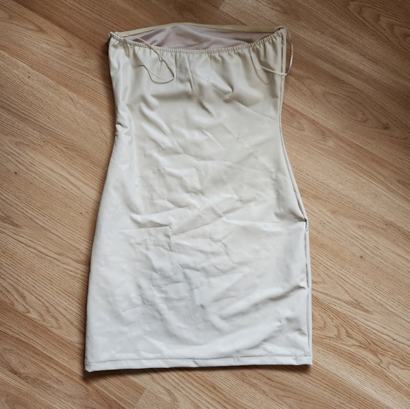 Sky to Moon Strapless Dress - Picture 3 of 3